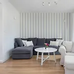 Home, 3 Bedrooms, Private Garden