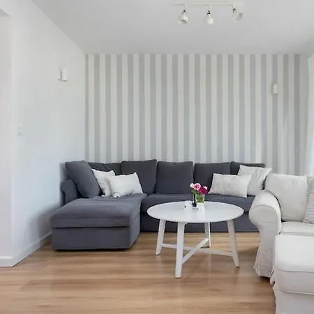 Home, 3 Bedrooms, Private Garden