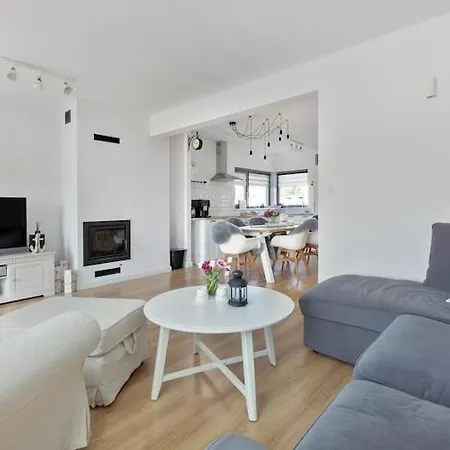 Home, 3 Bedrooms, Private Garden Сasa de vacaciones