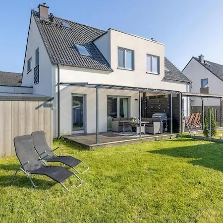 Casa de Férias Home, 3 Bedrooms, Private Garden *