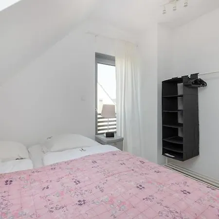 Home, 3 Bedrooms, Private Garden *