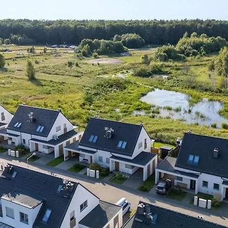 Home, 3 Bedrooms, Private Garden Vakantiehuis *