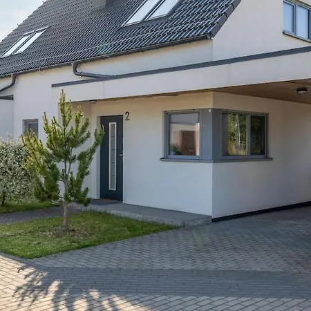 Home, 3 Bedrooms, Private Garden