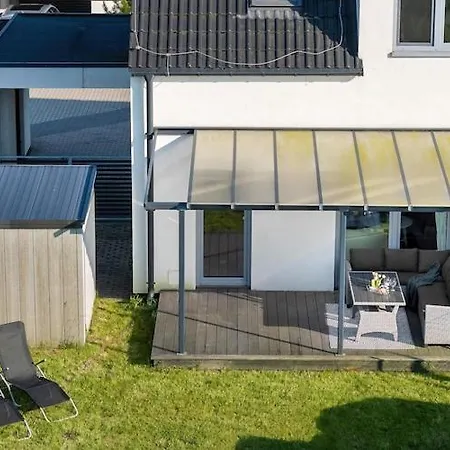 Home, 3 Bedrooms, Private Garden * Trzęsacz