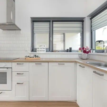 Home, 3 Bedrooms, Private Garden Trzesacz