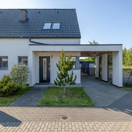 Home, 3 Bedrooms, Private Garden * Trzesacz