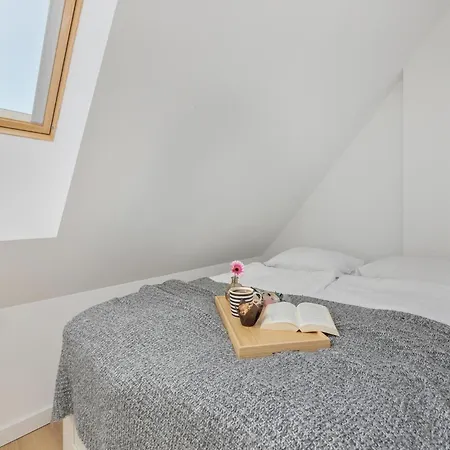 Holiday home Home, 3 Bedrooms, Private Garden Trzesacz