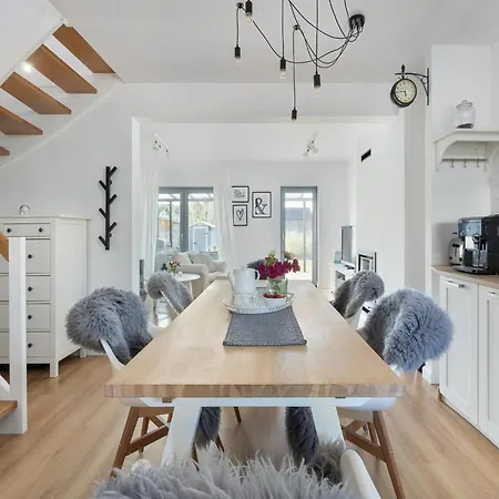 Home, 3 Bedrooms, Private Garden