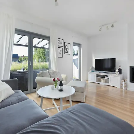 Home, 3 Bedrooms, Private Garden * Trzesacz