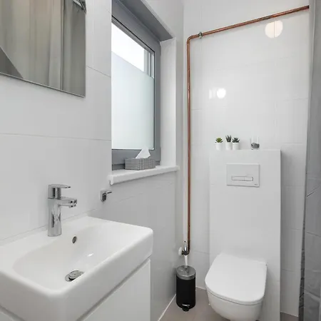 Home, 3 Bedrooms, Private Garden Holiday home