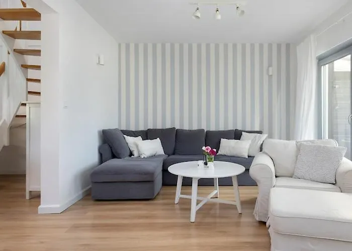 Home, 3 Bedrooms, Private Garden