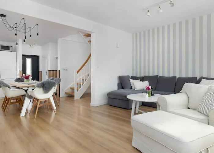 Home, 3 Bedrooms, Private Garden Casa de Férias *