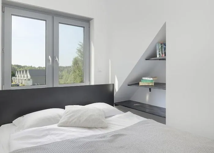 Casa de Férias Home, 3 Bedrooms, Private Garden Trzęsacz